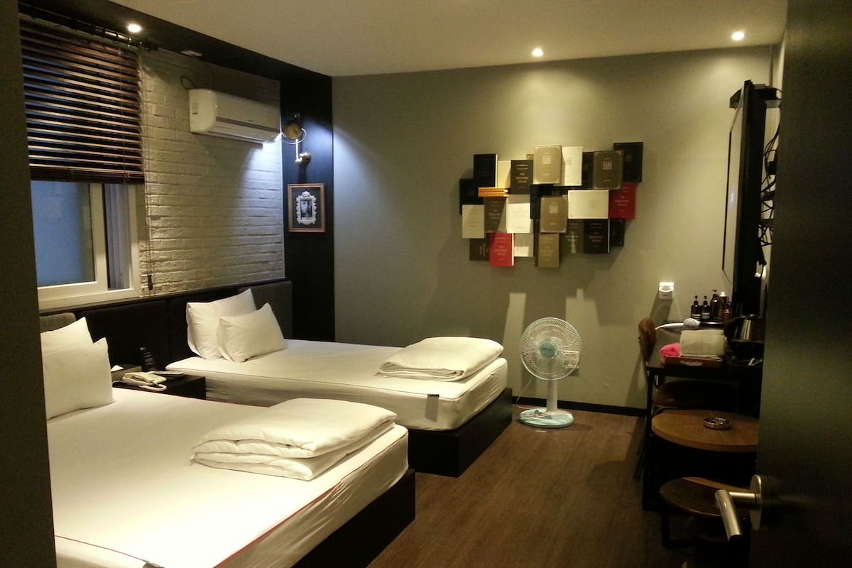 Twin Room | Premium bedding, soundproofing, free WiFi