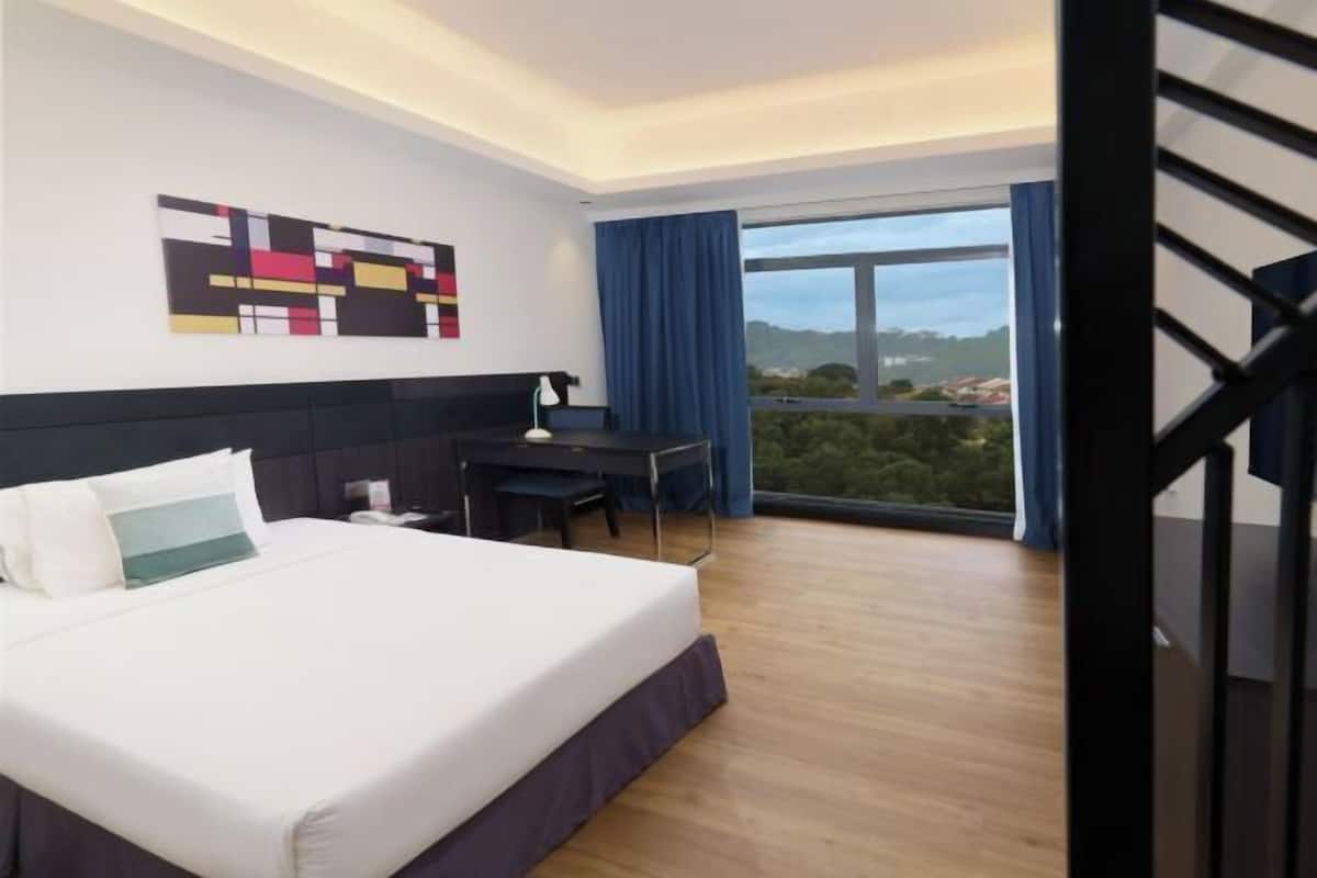 1 quarto, frigobar (abastecido com itens grátis), cofres nos quartos