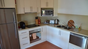 Unclassified image, 3 of 21, button - Willowmere (Port Sorell)