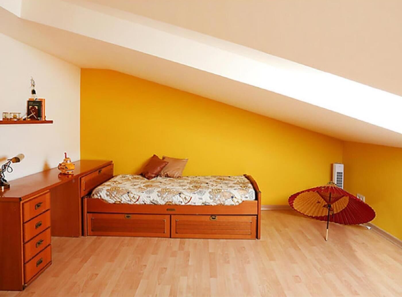 5 slaapkamers, een strijkplank/strijkijzer, internet