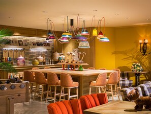 Lobby lounge - Hotel Francs (Chiba)