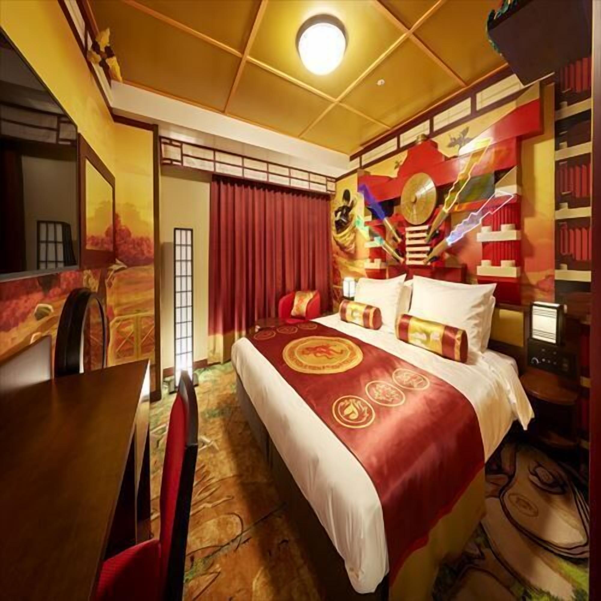 Down comforters, in-room safe, free WiFi, bed sheets