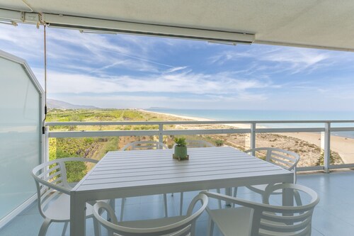 Panoramic Sea Views. Family Getaway To The Beach! - Only families