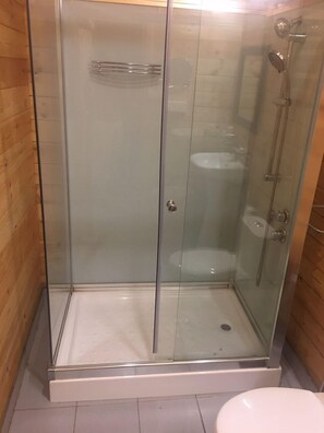 Casa rural prèmium | Bany | Articles de tocador gratuïts i tovalloles 