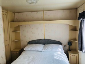 2 Schlafzimmer, Bügeleisen/Bügelbrett, kostenloses WLAN