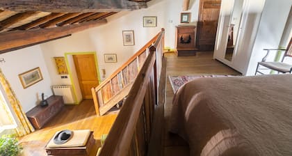 LA GENSOLA - Elegant loft on two levels - Tiberina-Trastevere island