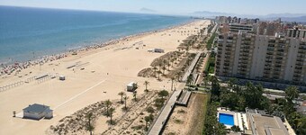 Beautiful condo family near to the beach. Pool / Free Wifi / Sauna/ Sunny terrace - only families