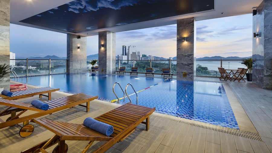 Xavia Hotel