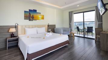 Svit - 1 kingsize-säng - balkong - havsutsikt | 1 sovrum, minibar och värdeförvaringsskåp på rummet