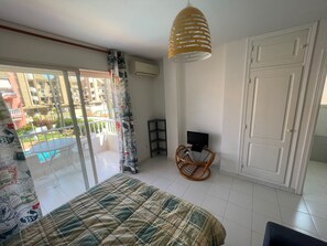 Bügeleisen/Bügelbrett, Bettwäsche