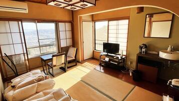 Desk, blackout drapes, iron/ironing board, free WiFi