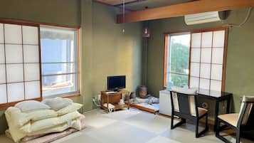 Desk, blackout curtains, iron/ironing board, free WiFi