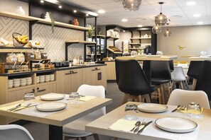 Dining - Résidence Green Marsh S2 (Strasbourg)
