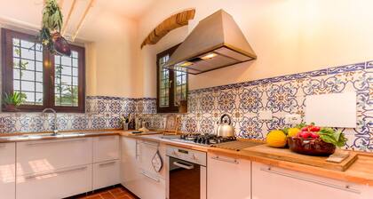 VILLA MARINA, Private Villa in the Tuscan Countryside with Pool (Concierge service available)