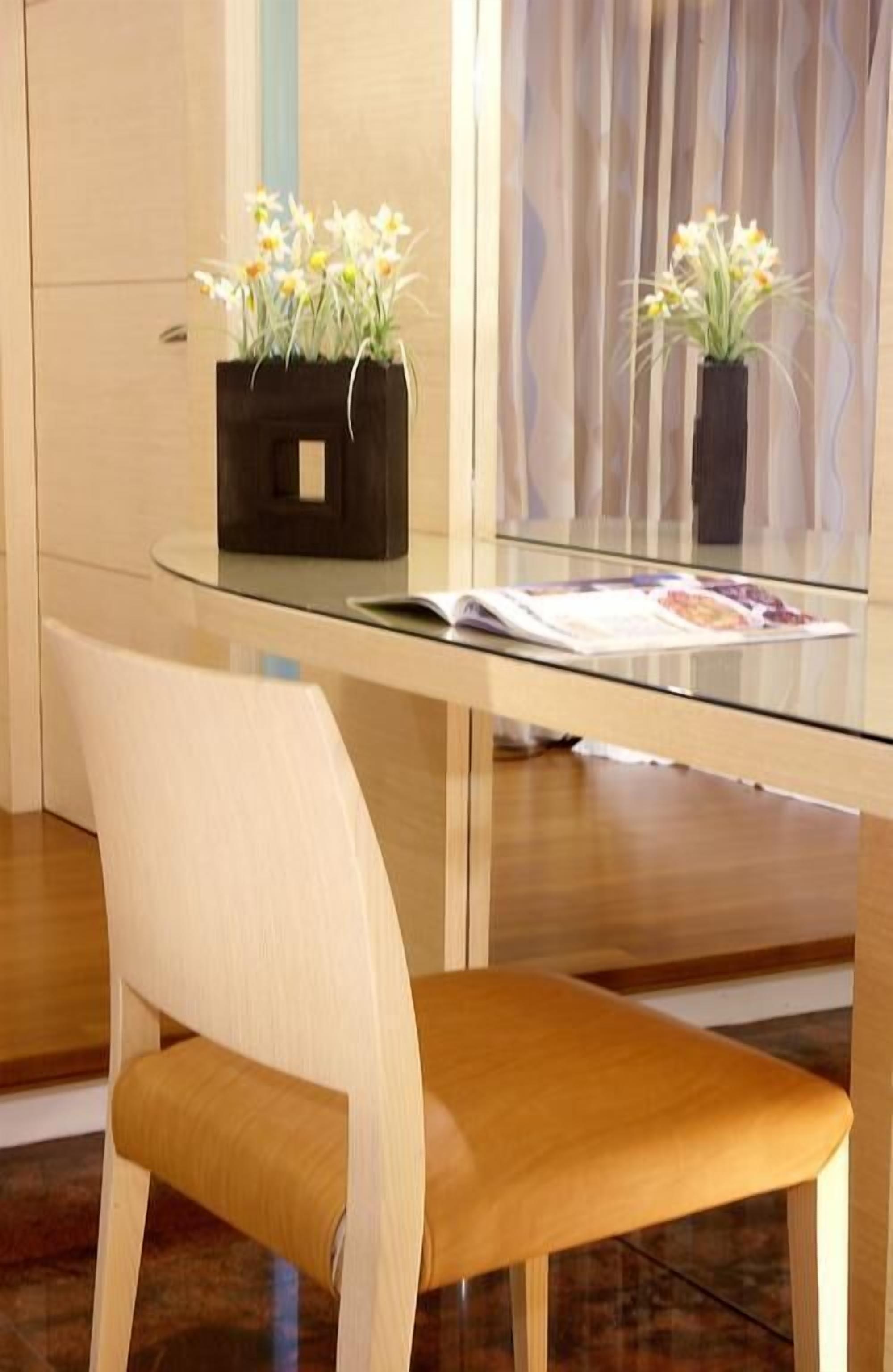 deluxe quadruple room | room amenity