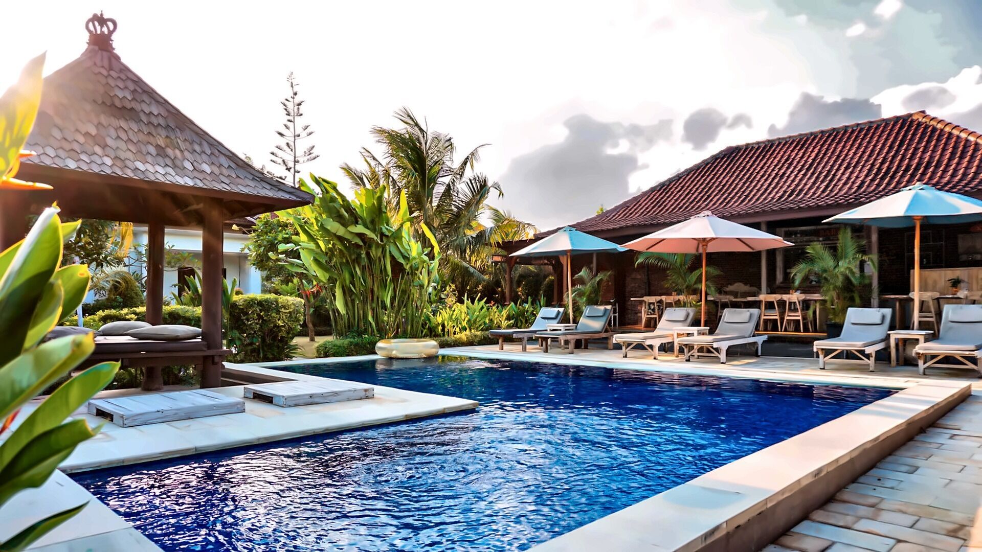 Outdoor pool, pool umbrellas, pool loungers