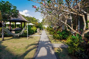 Courtyard - Uluwatu Jungle Villa (Pecatu)