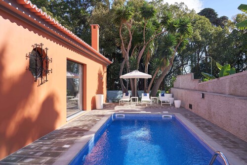 Private Villa with swimming pool & barbecue