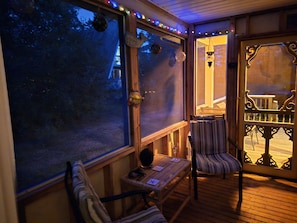 Interior - Little Eden Summer Beach Home (Canoe Cove)