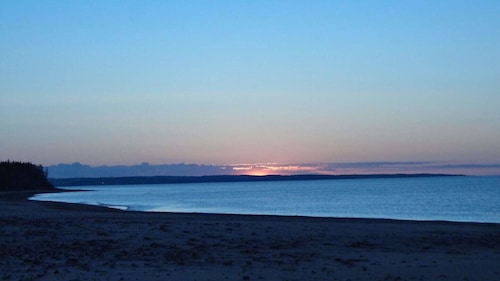 Little Eden - Canoe Cove Beauty