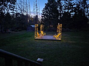 Property grounds - Little Eden Summer Beach Home (Canoe Cove)