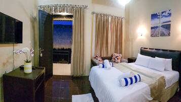 Minibar, in-room safe, iron/ironing board, free WiFi