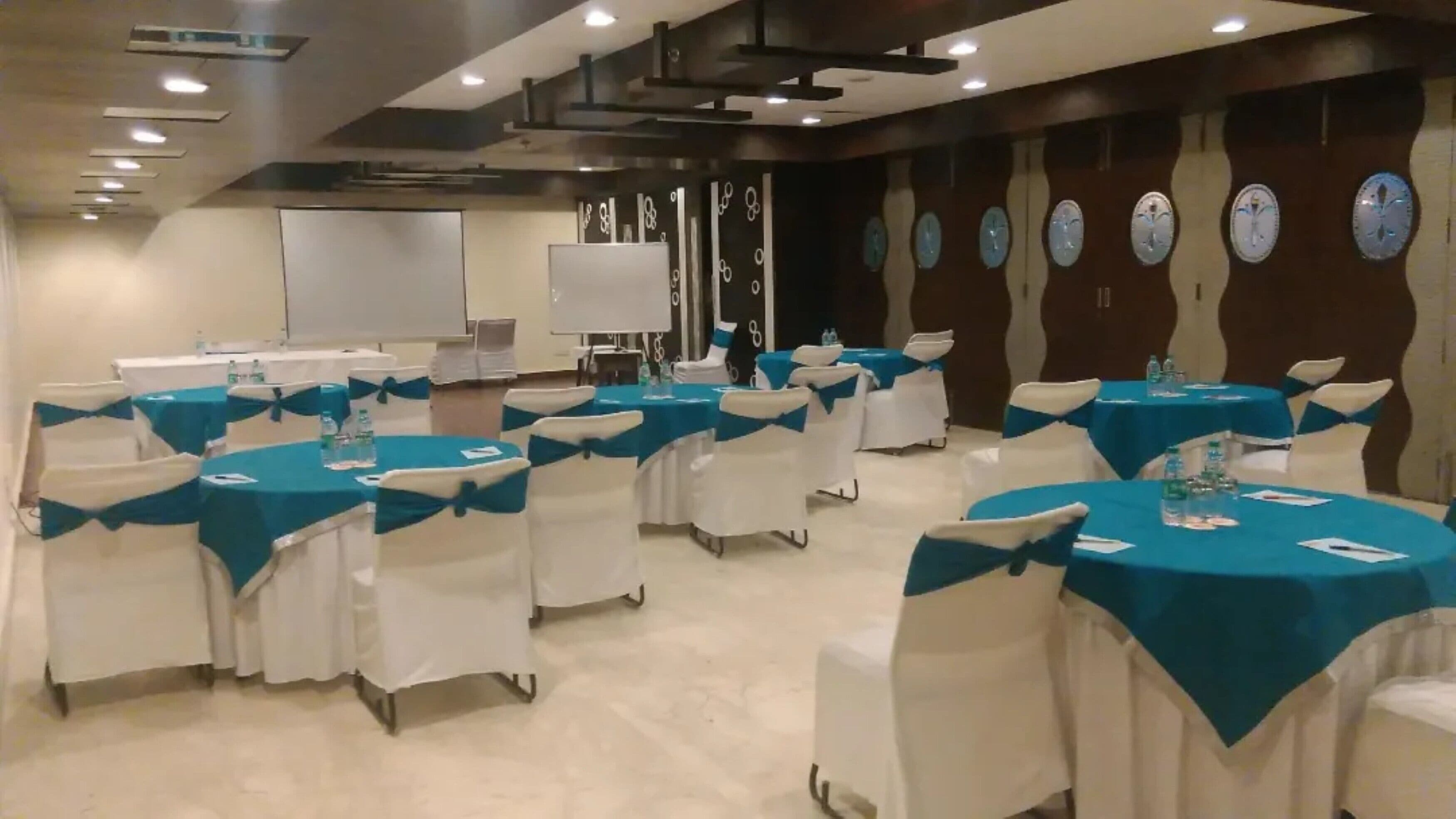 Photo - Hotel Southgate Delhi