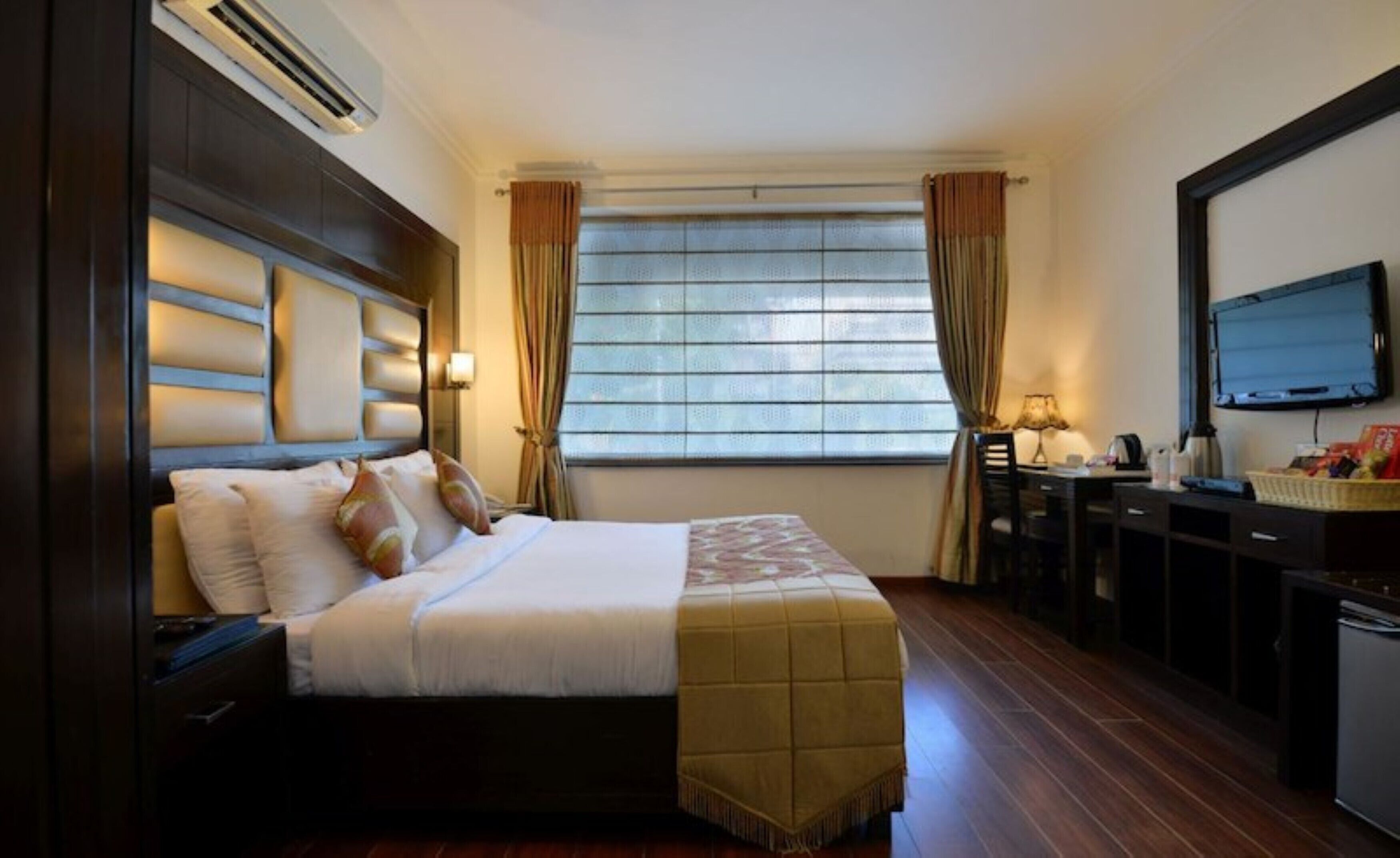 Photo - Hotel Southgate Delhi