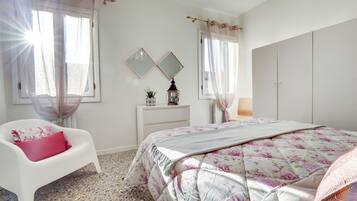 Apartment, 1 Bedroom | 1 bedroom, soundproofing, iron/ironing board, cots/infant beds