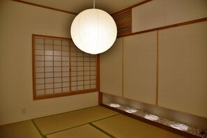 传统独立别墅 (Japanese Style) | 免费 WiFi、床单