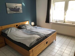 3 Schlafzimmer, Zimmersafe, Bügeleisen/Bügelbrett, WLAN