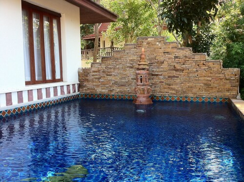 Hübsche Villa  im Thai Stil mit grossem Pool, gut geeignet für workation