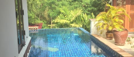 Piscine extérieure
