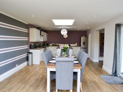 ANCRUM HOUSE self-catering accommodation in Gretna Green with hot tub