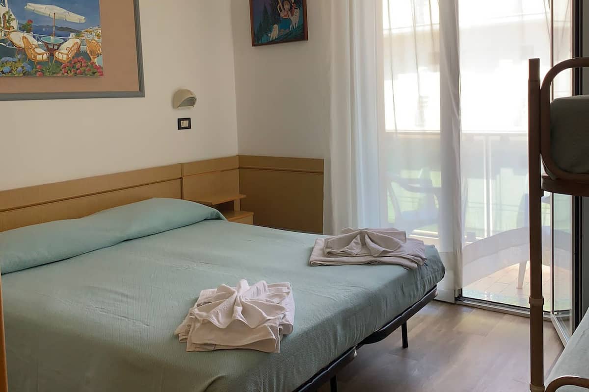 In-room safe, desk, free WiFi, bed sheets