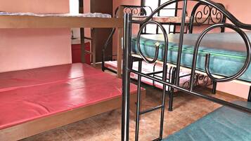 2 bedrooms, rollaway beds