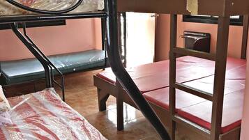 2 bedrooms, rollaway beds