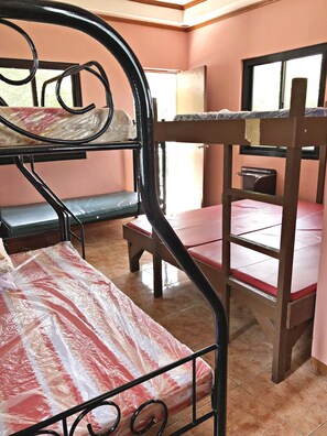 House | 2 bedrooms, rollaway beds - Villa Fely's Garden (Tagaytay)