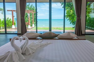 Luxury Beach Front Villa | View from room