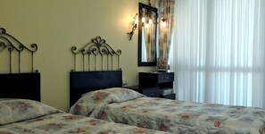 Club Triple Room | Desk, free cots/infant beds, free WiFi - Grand Asa Family Suites (Seferihisar)