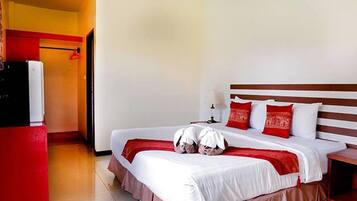 Superior Room with Air Condition | Desk, blackout curtains, rollaway beds, free WiFi