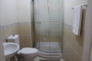 Appartement, 2 chambres | Salle de bain