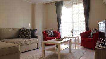 Deluxe Apartment, 1 Bedroom | 1 bedroom, Egyptian cotton sheets, premium bedding, in-room safe