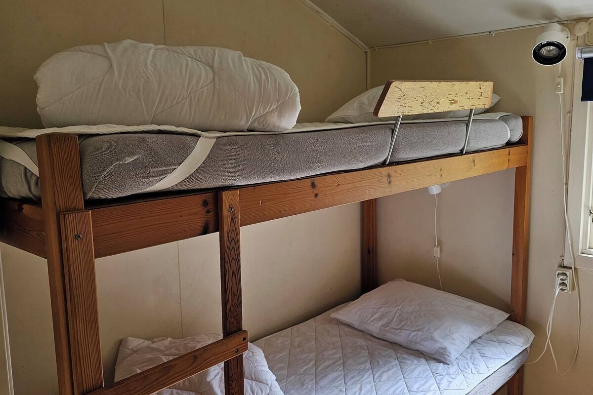 Cabin, phòng tắm riêng (A) | Màn/rèm cản sáng, bàn ủi/dụng cụ ủi quần áo 