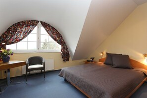 Unclassified image, 5 of 19, button