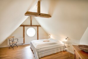 2 chambres, lit parapluie, Wi-Fi, draps fournis
