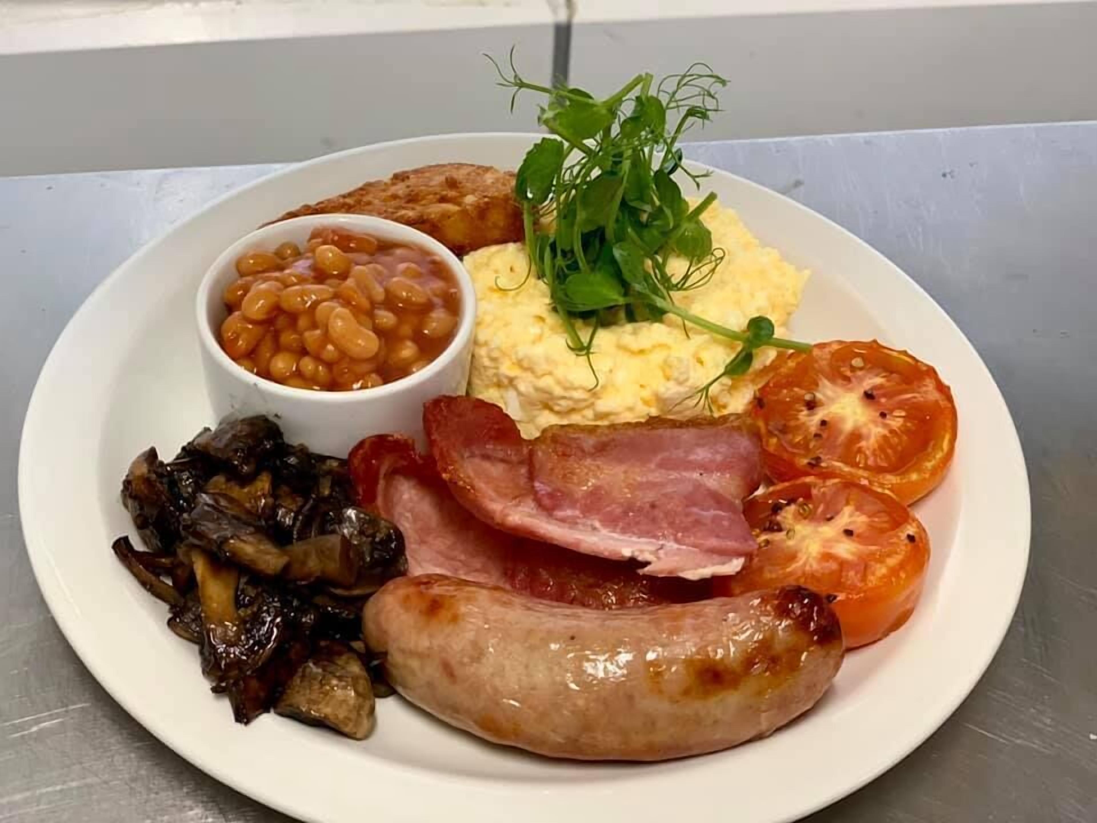 Free daily full breakfast 