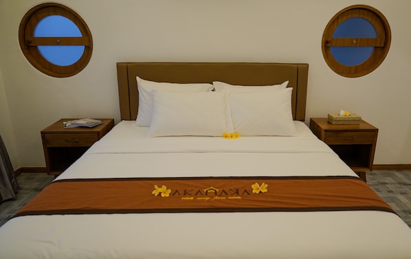 In-room safe, desk, iron/ironing board, free WiFi