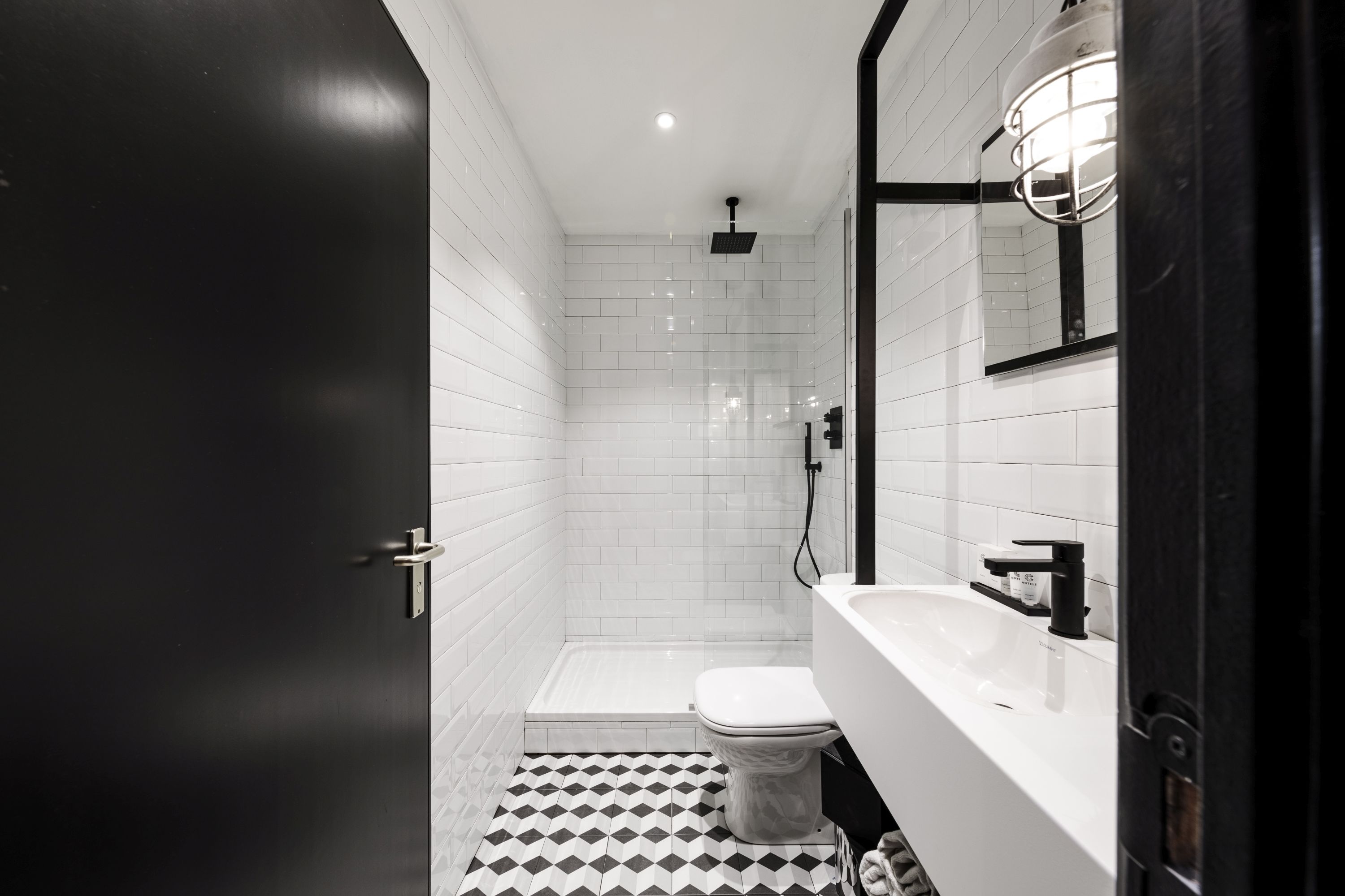 penthouse | bathroom | shower, rainfall showerhead, free toiletries, hair dryer