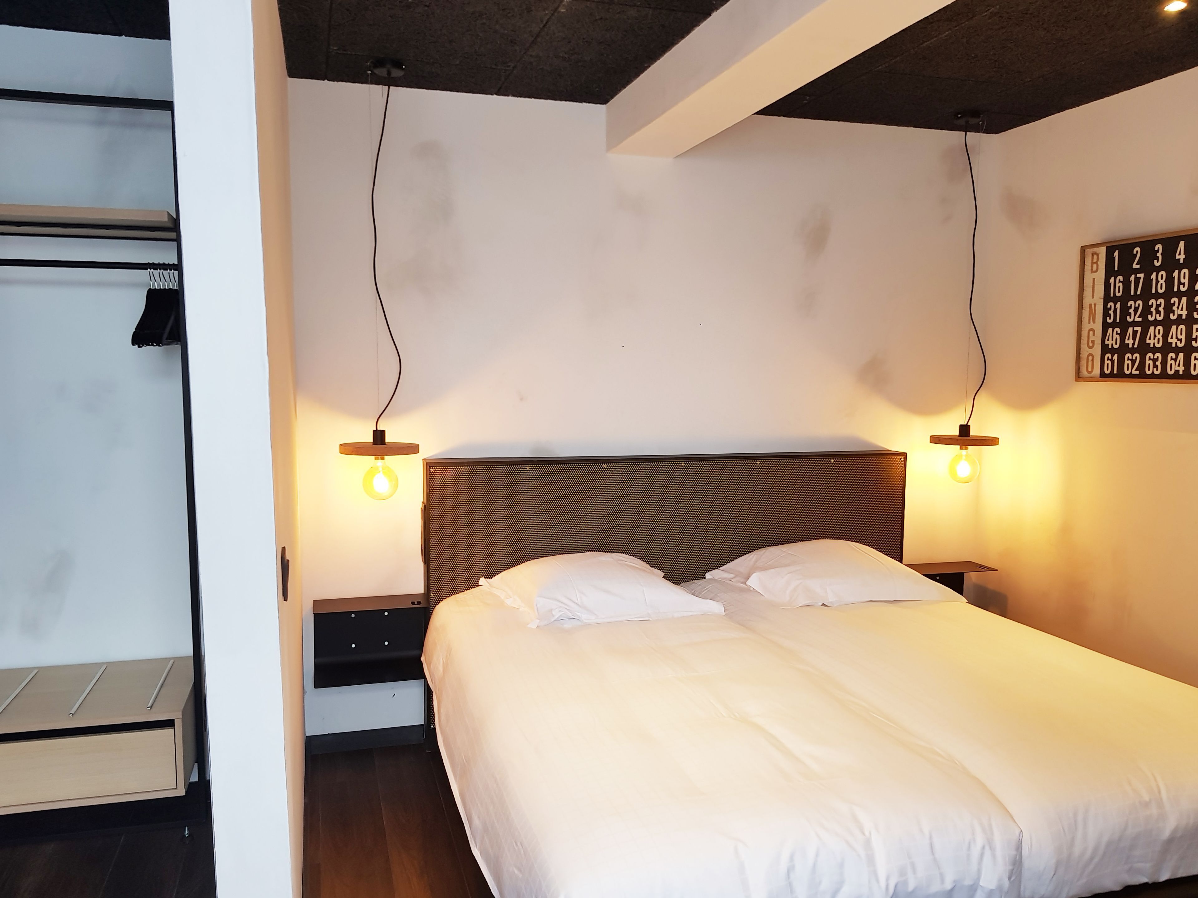 In-room safe, desk, soundproofing, cots/infant beds